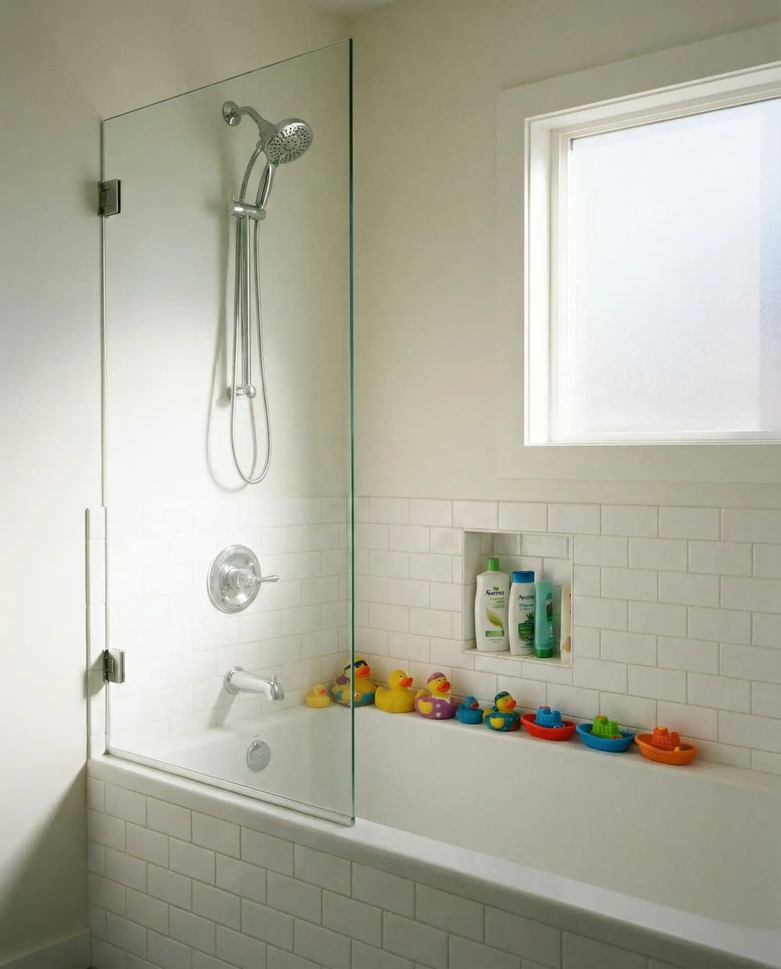 Bathtub and Shower Combo with Glass Half-Wall 1