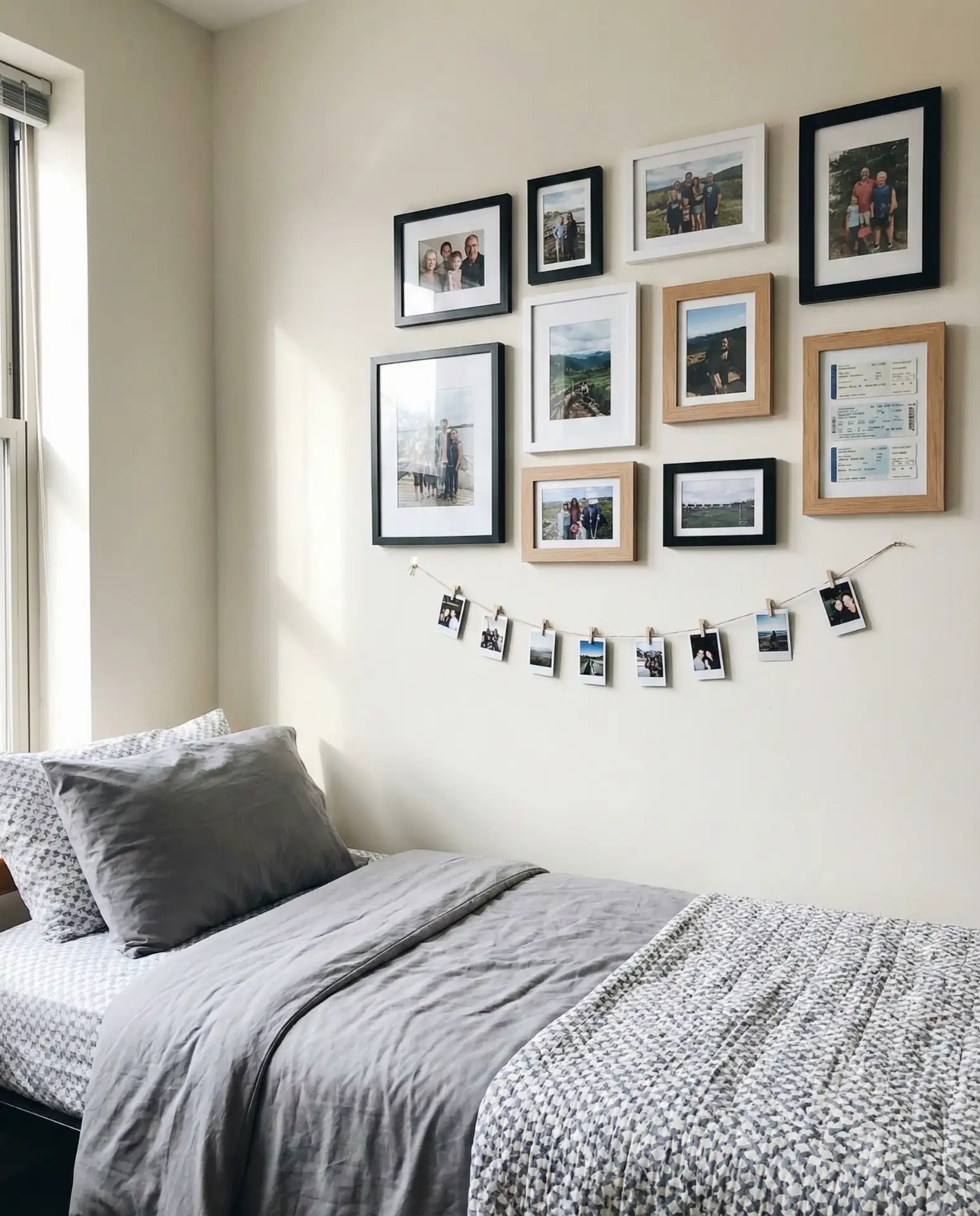 DIY Gallery Wall With Personal Photos 2