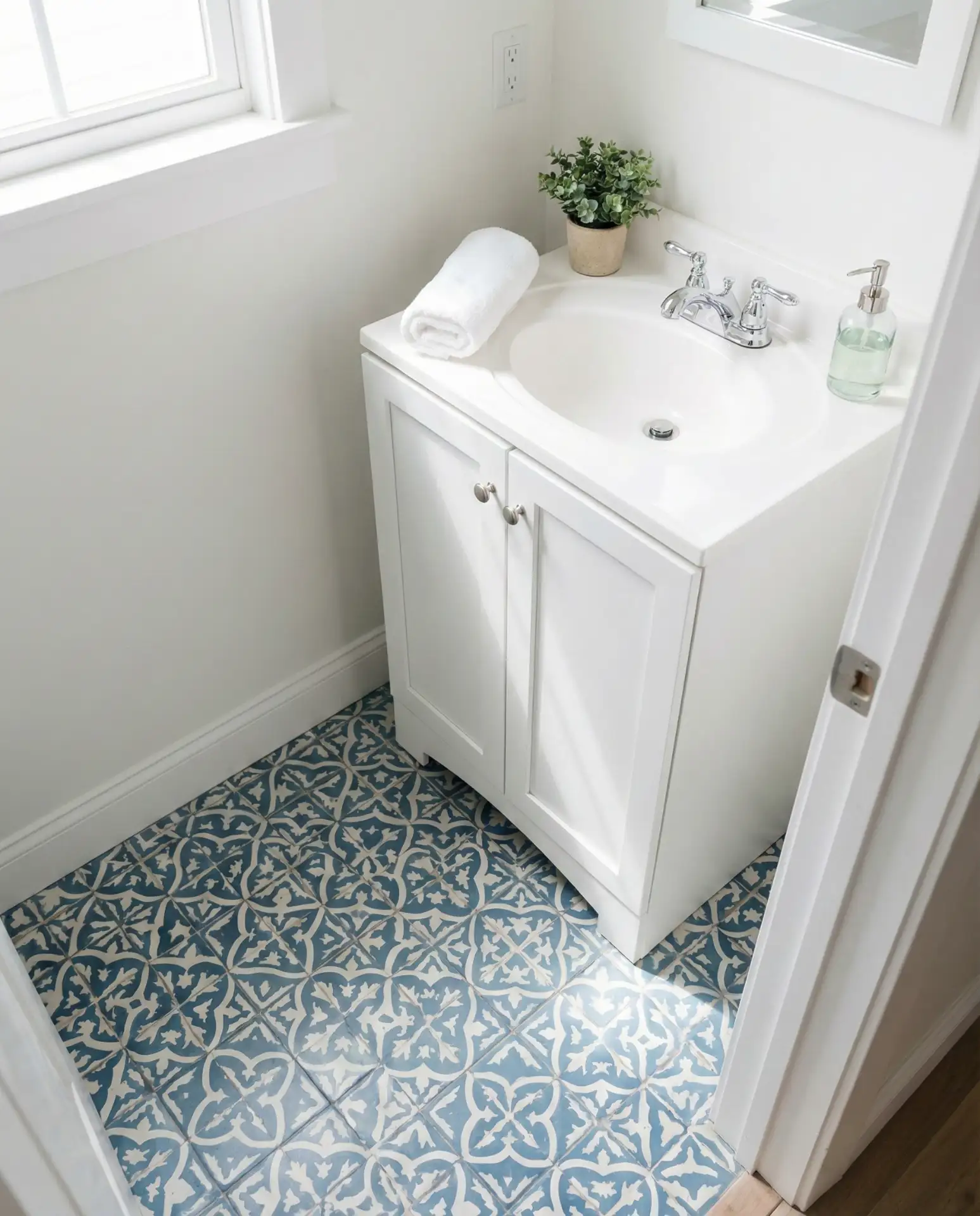 Fun Patterned Tile Statement Floor 2