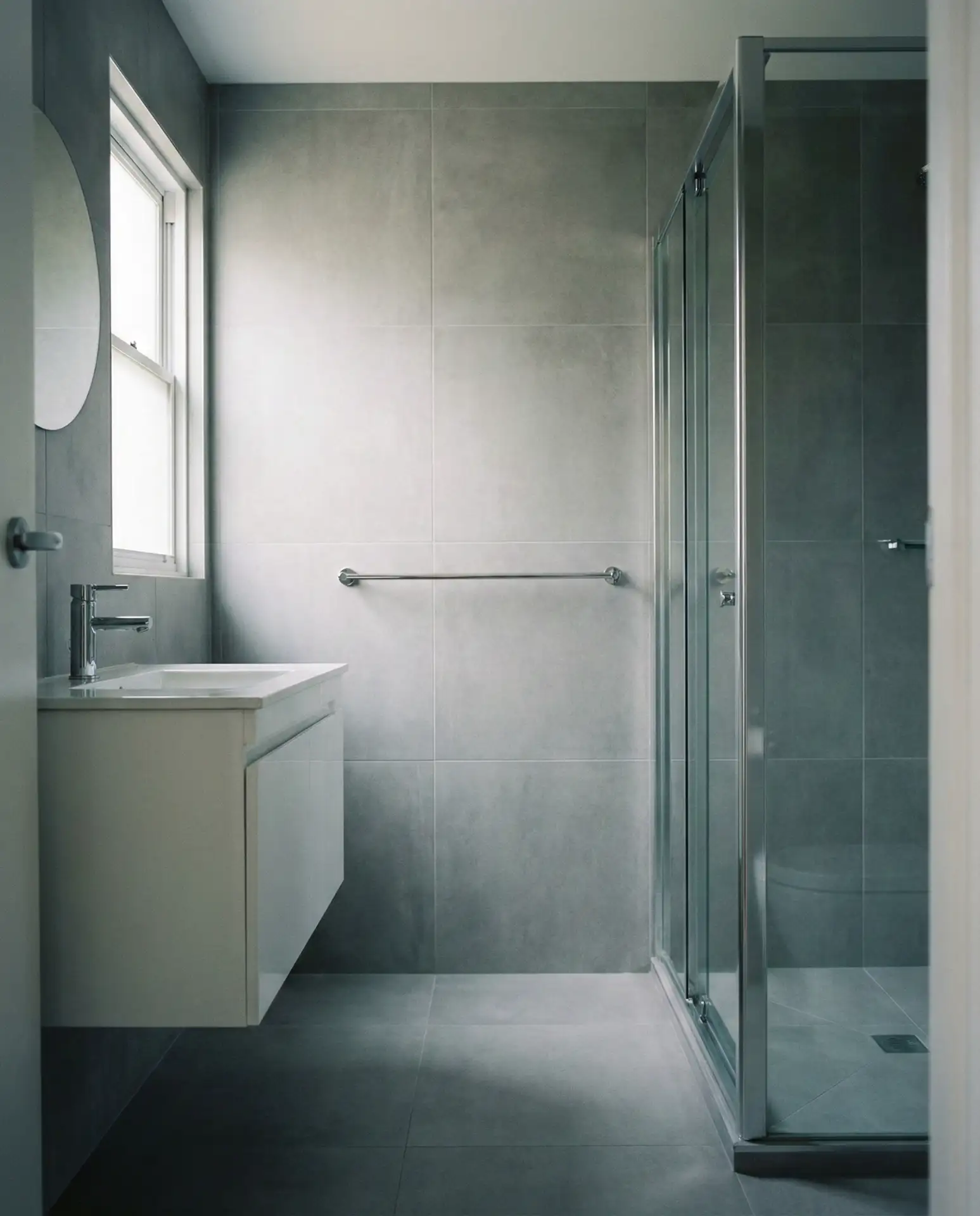 Large Format Tile for Seamless Look 1