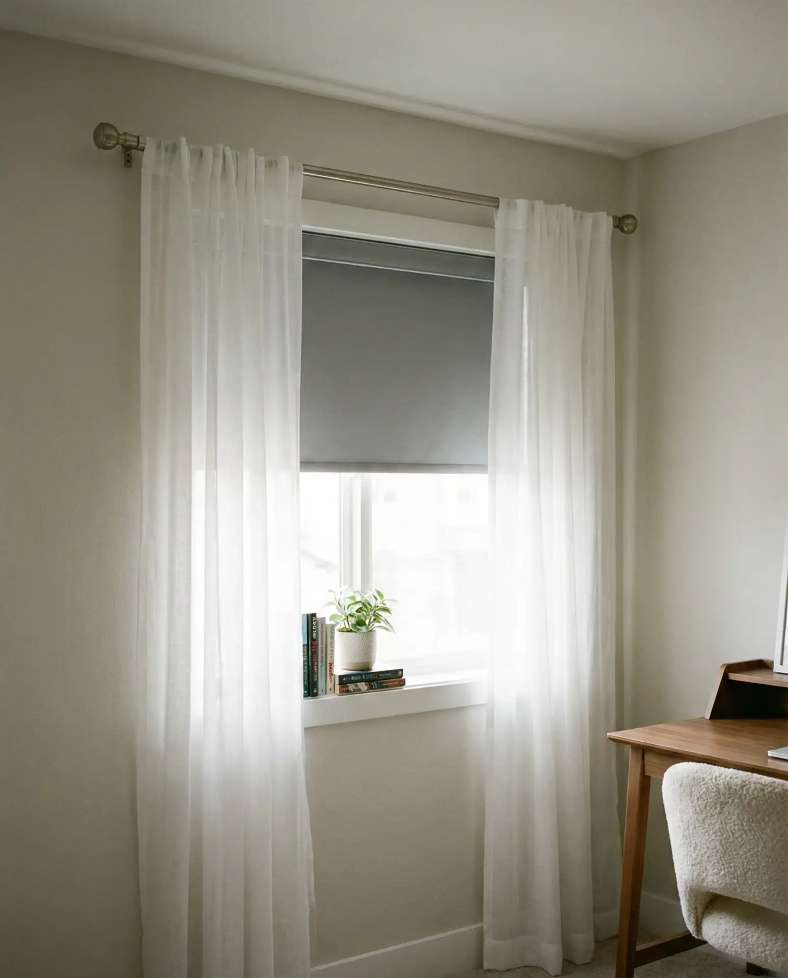 Layered Window Treatments for Light Control 1