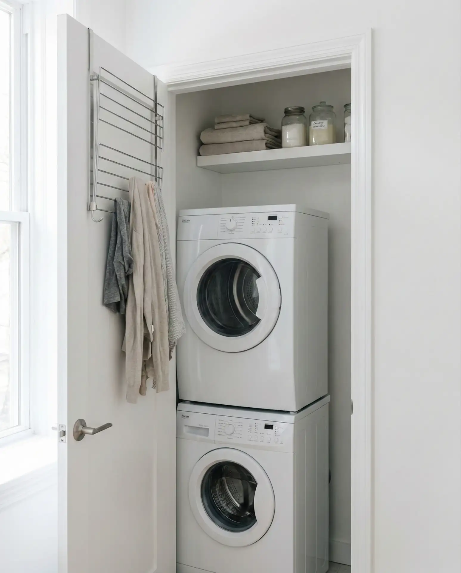 Space-Saving Small Apartment Layout 2