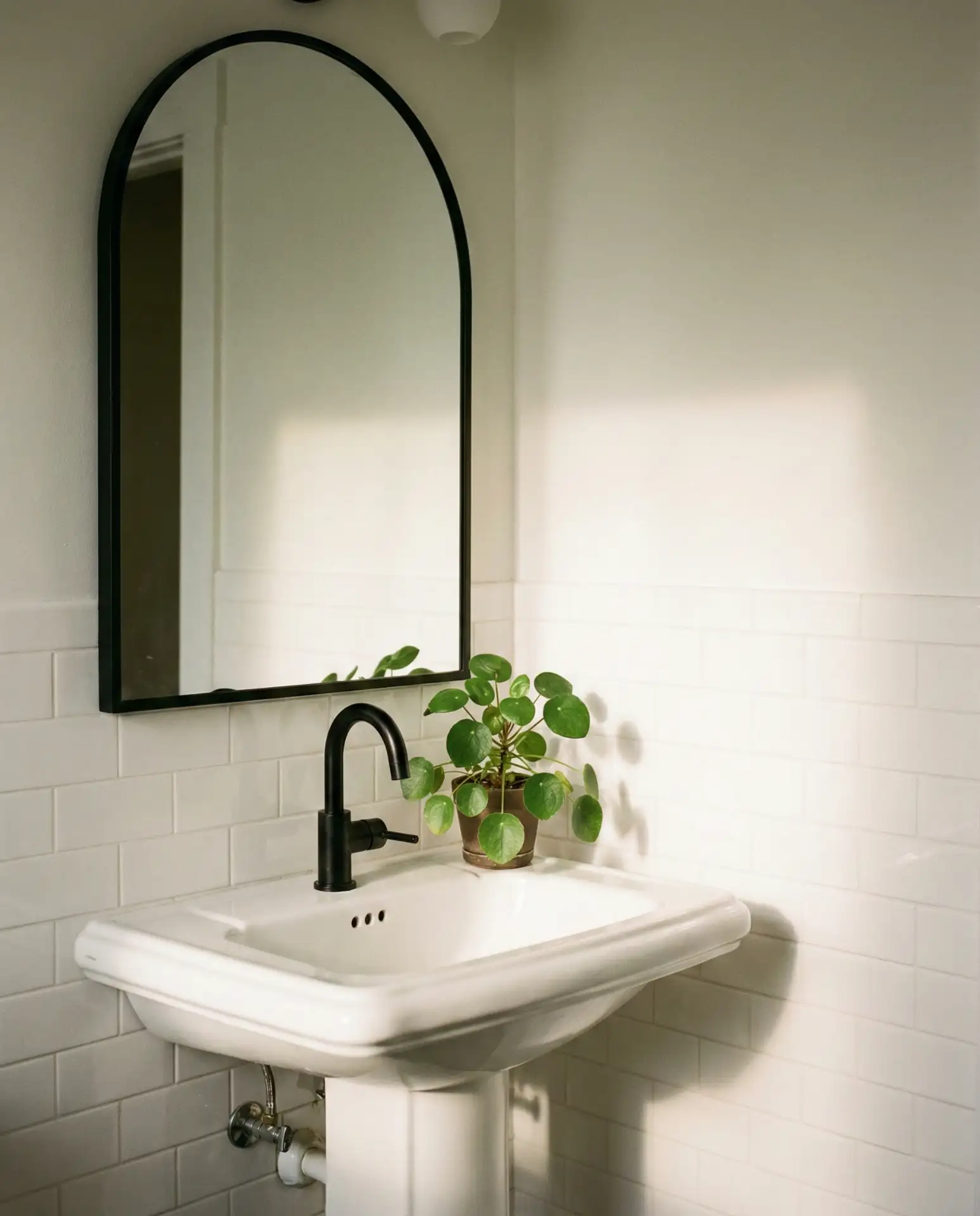 Black Mirror Frames of Various Shapes 2