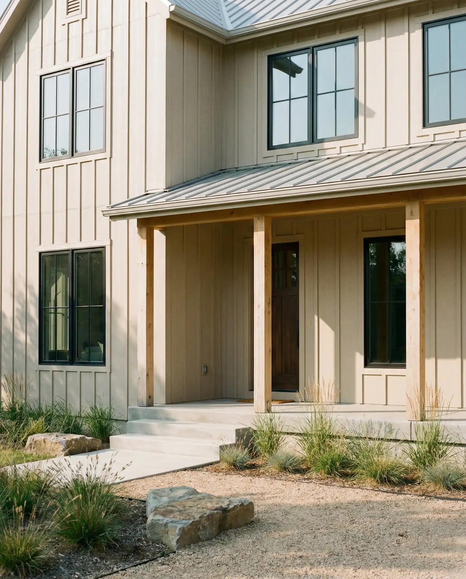 Black Window Frames on Neutral Siding 2