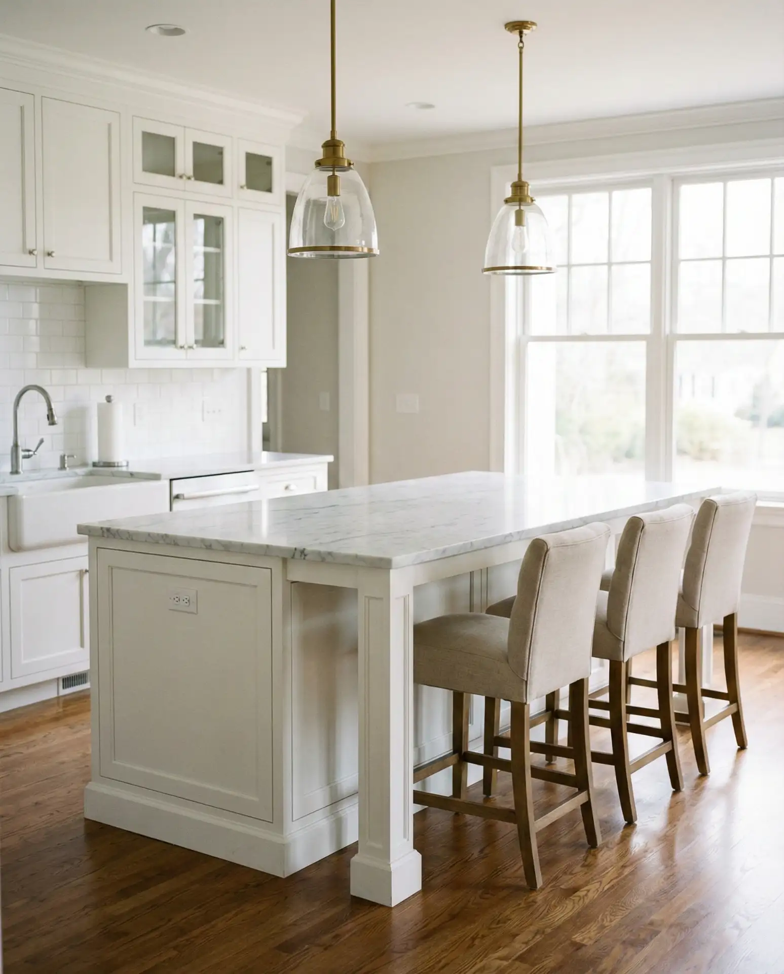 Classic Island Kitchen Layout 1