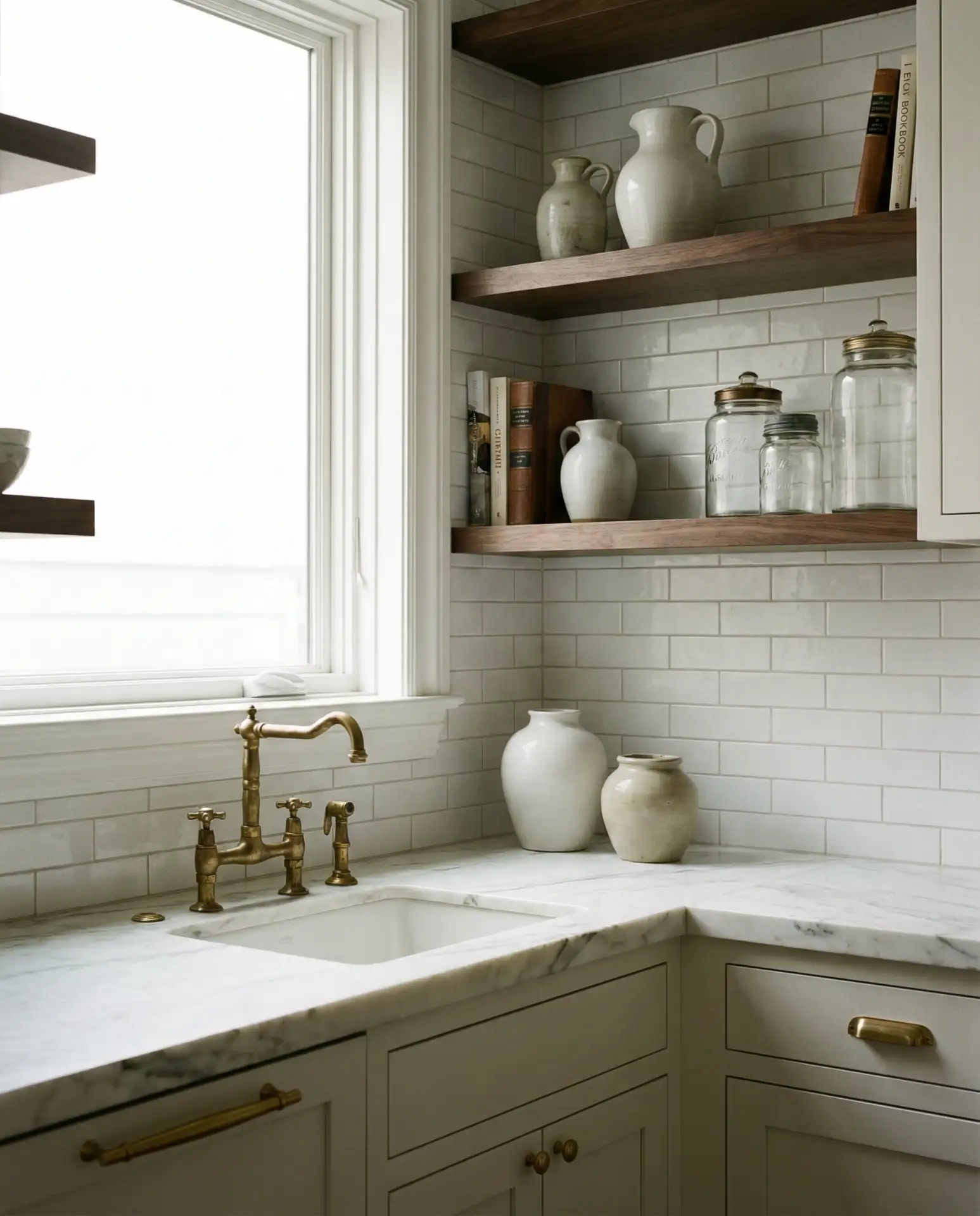 Gallery Kitchen Layout Inspired by Museums 1