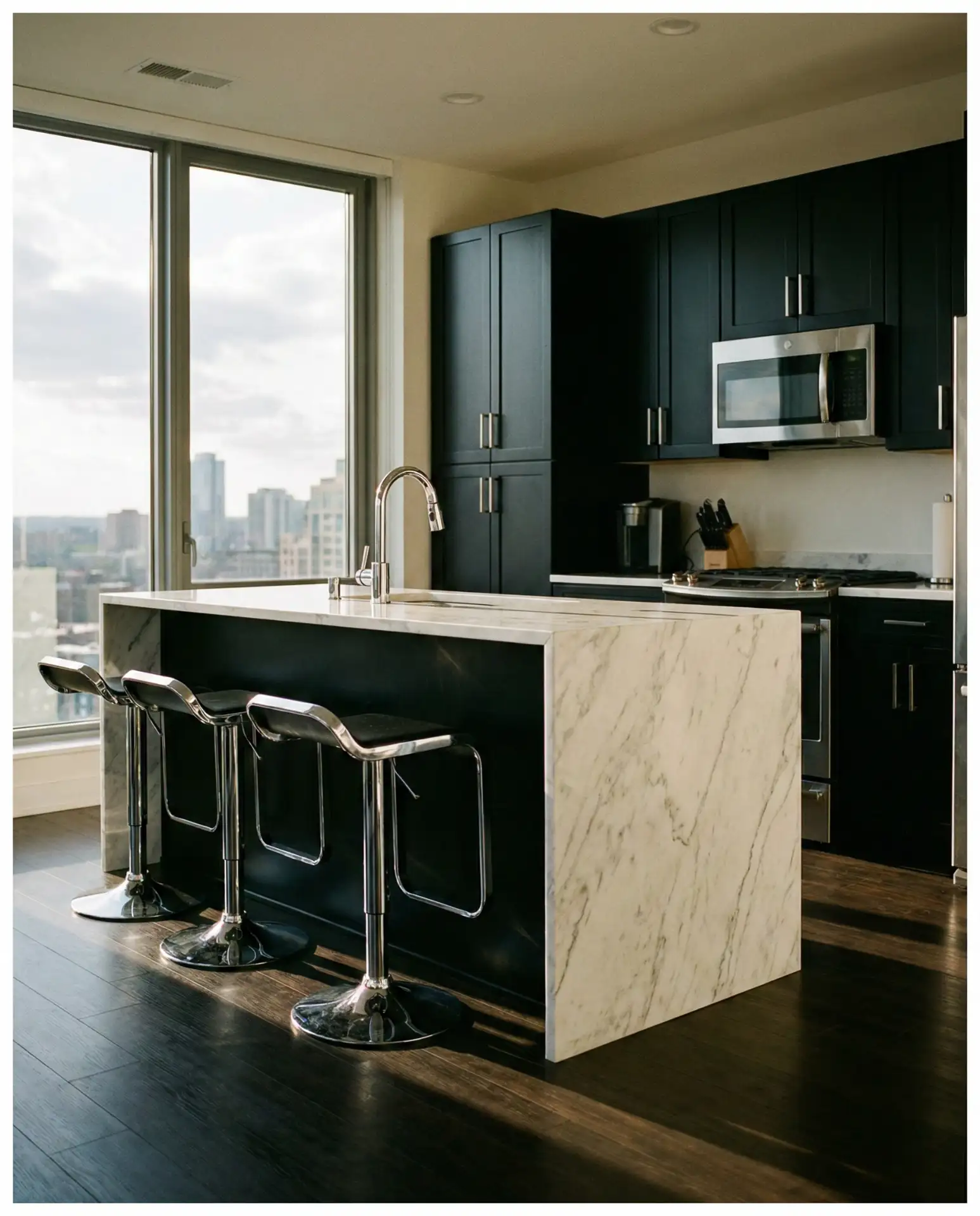 Jet Black and Marble Drama 1