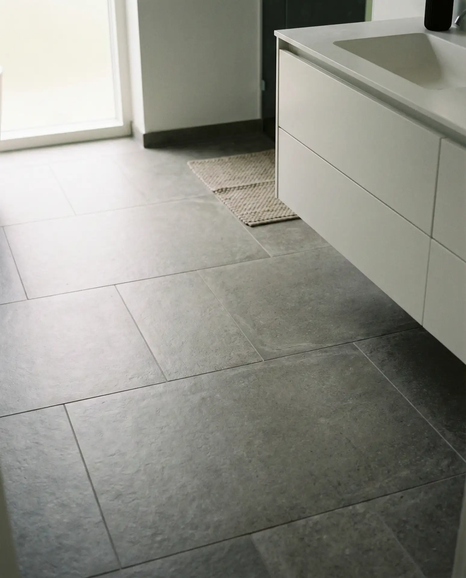 Large-Format Tile for Seamless Look 2