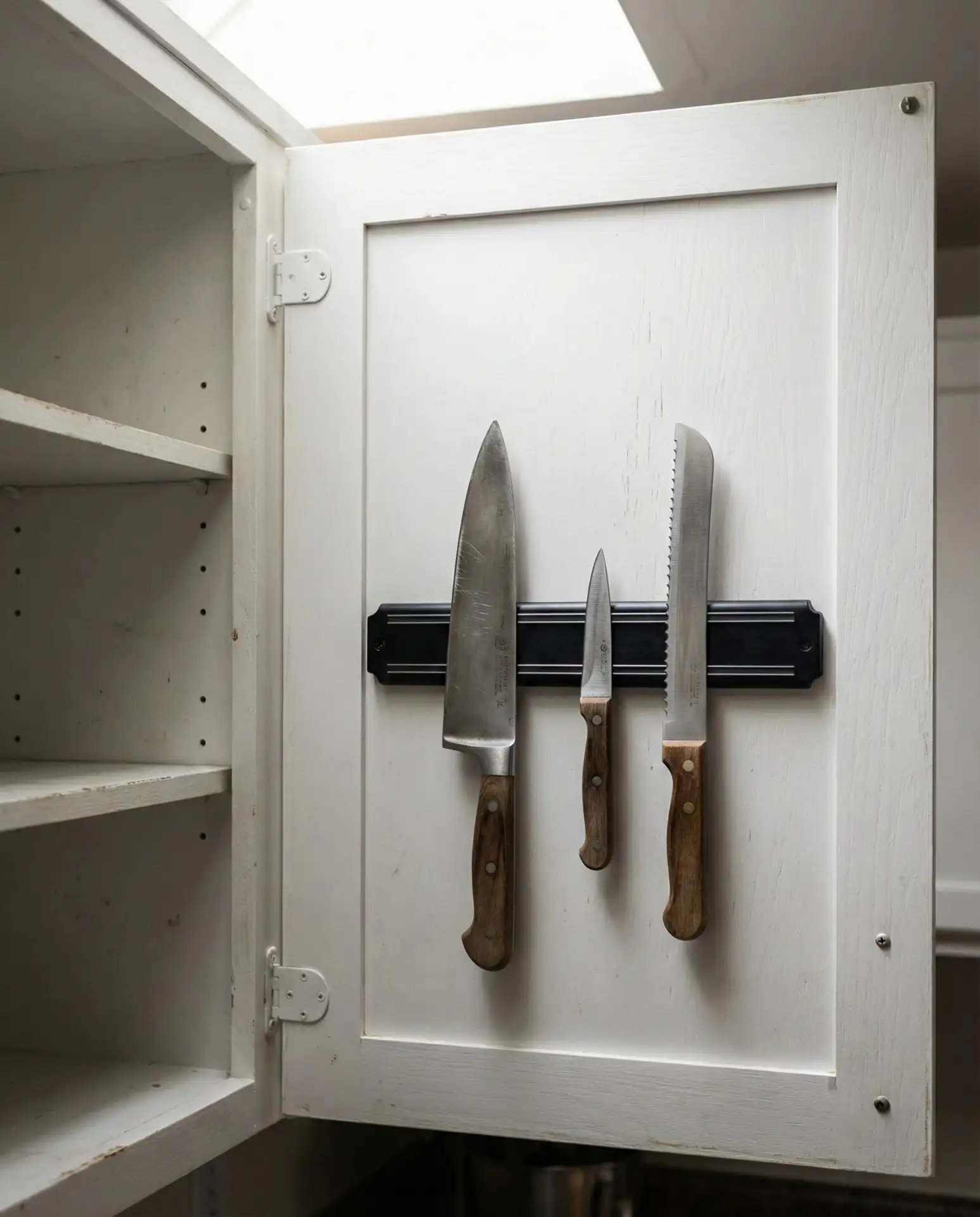 Magnetic Knife Strips Mounted Inside Cabinet Doors 1