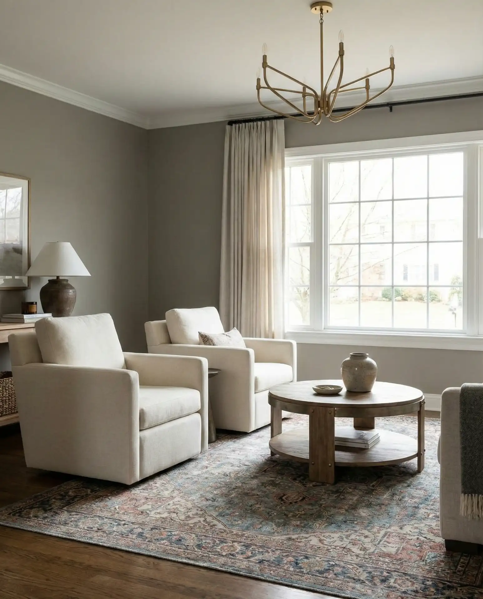 Transitional Balance Between Classic and Modern 1