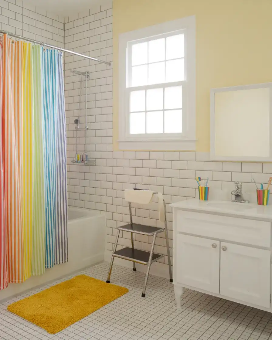 Bright and Fun Kids' Bathroom 1