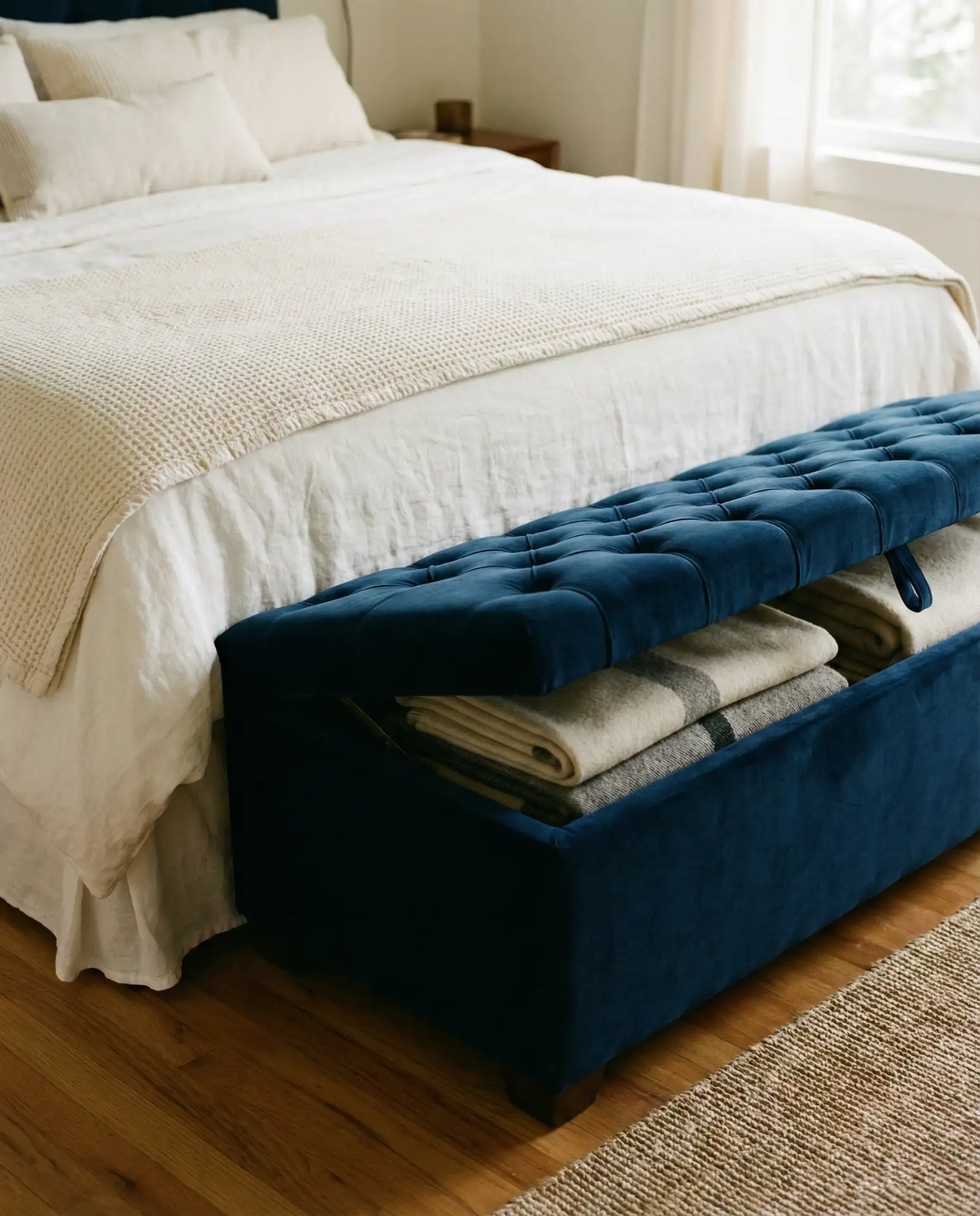 Storage Bench at the Foot of the Bed 2