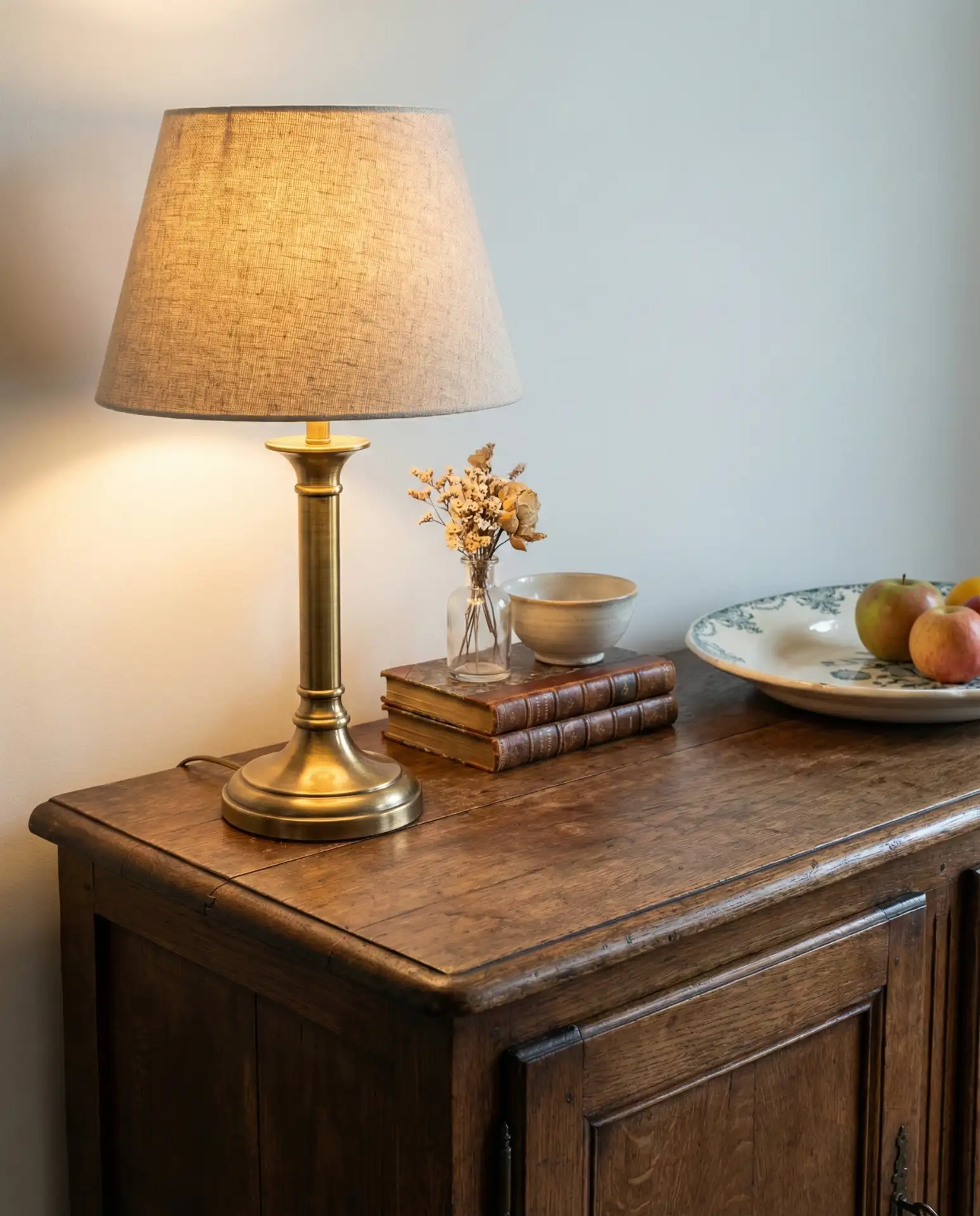 Symmetrical Two-Lamp Flanking 2