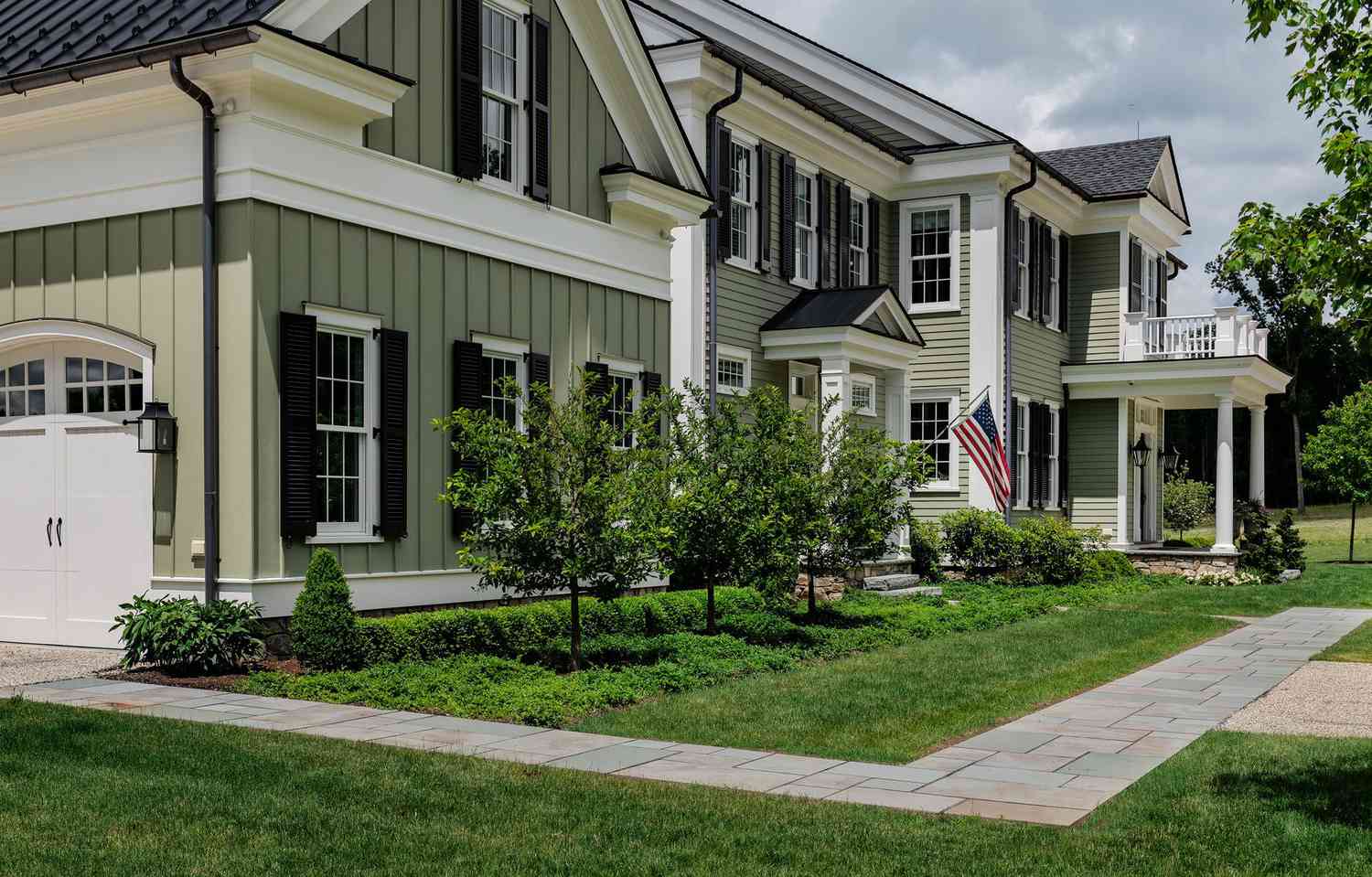 12 Green Exterior House Colors to Fawn Over