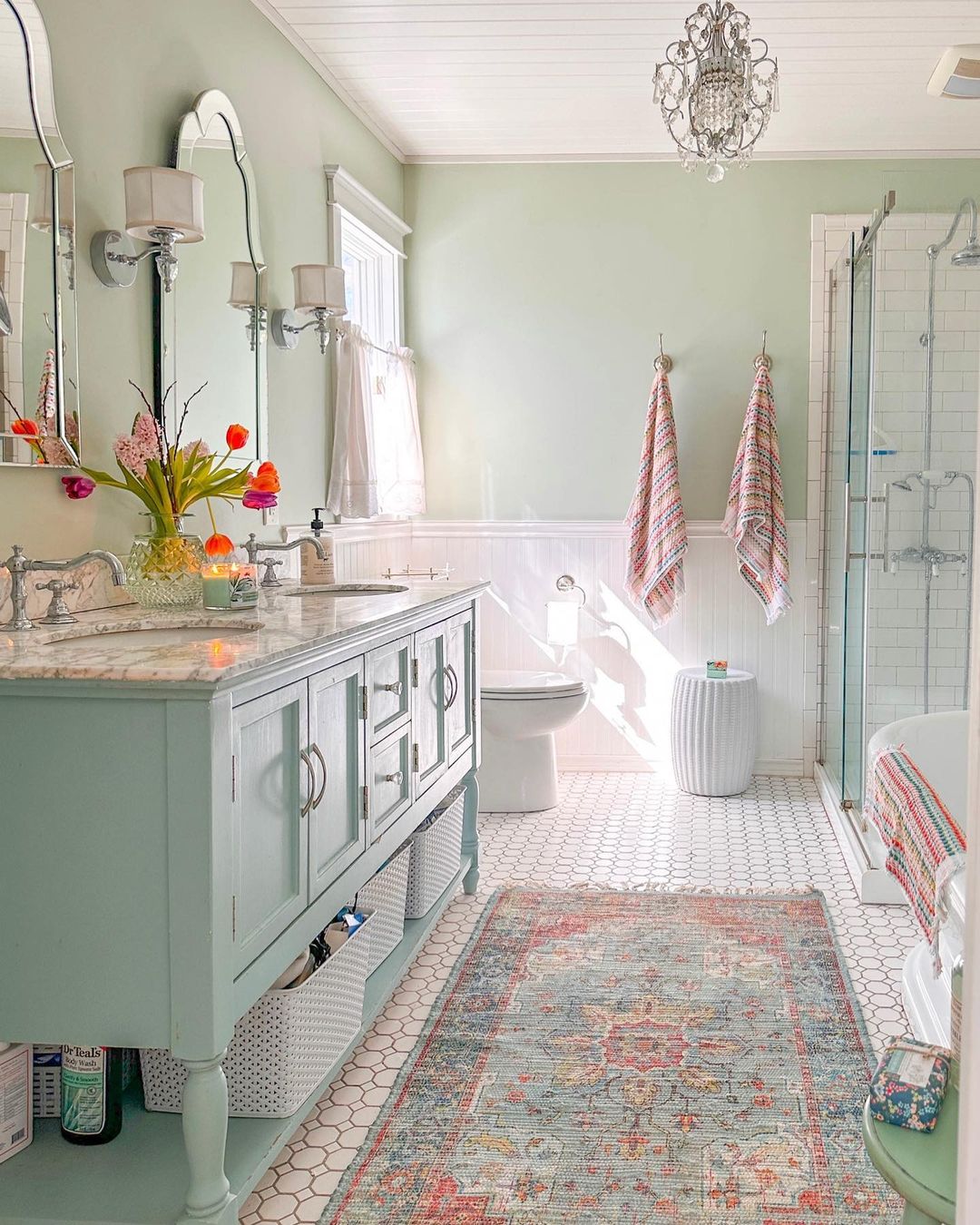 8 Simple and Chic Farmhouse-Style Bathroom Tile Ideas | Atlas Ceramics