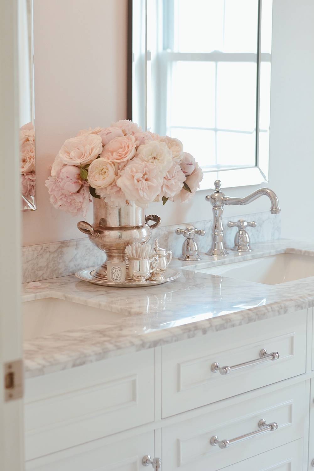 A Pink Girls Bathroom Remodel - The Pink Dream