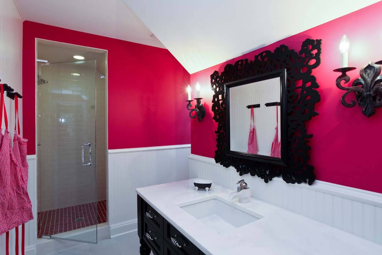 Bathed in Color: When to Use Pink in the Bath