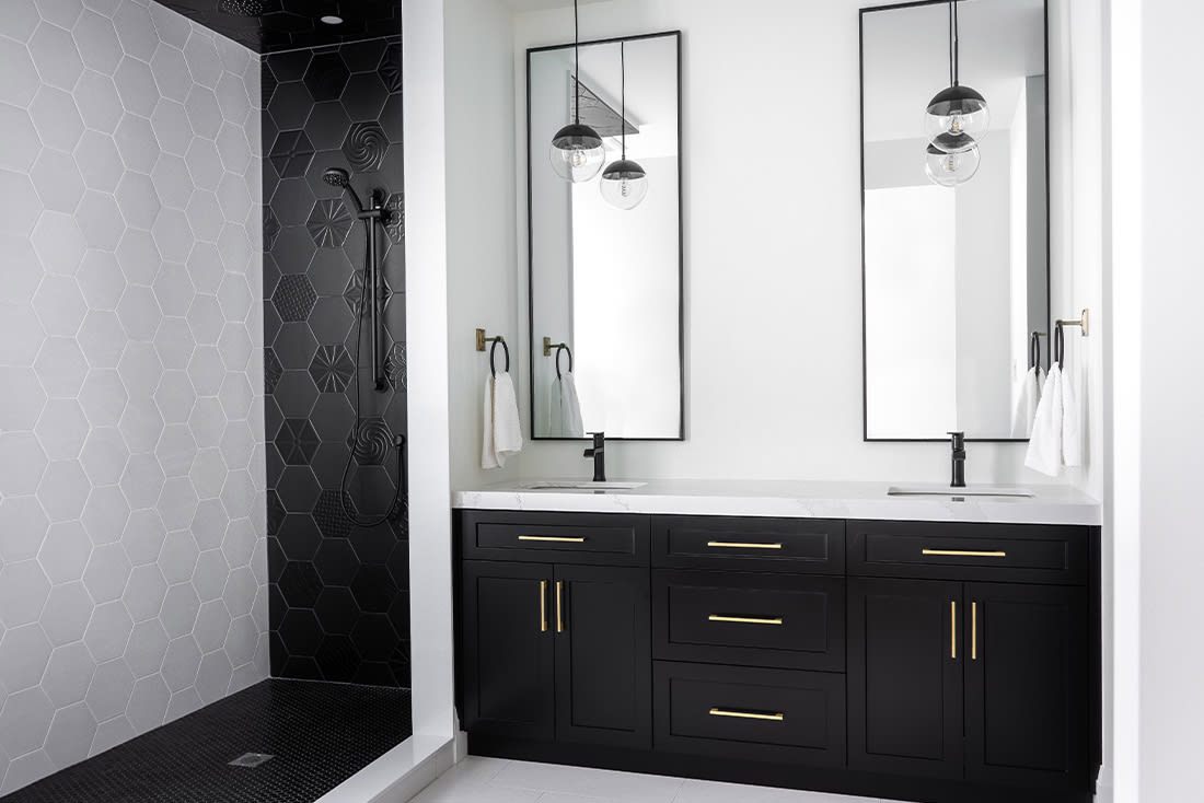 Black & White Modern Farmhouse Master Ensuite - Chervin Kitchen & Bath