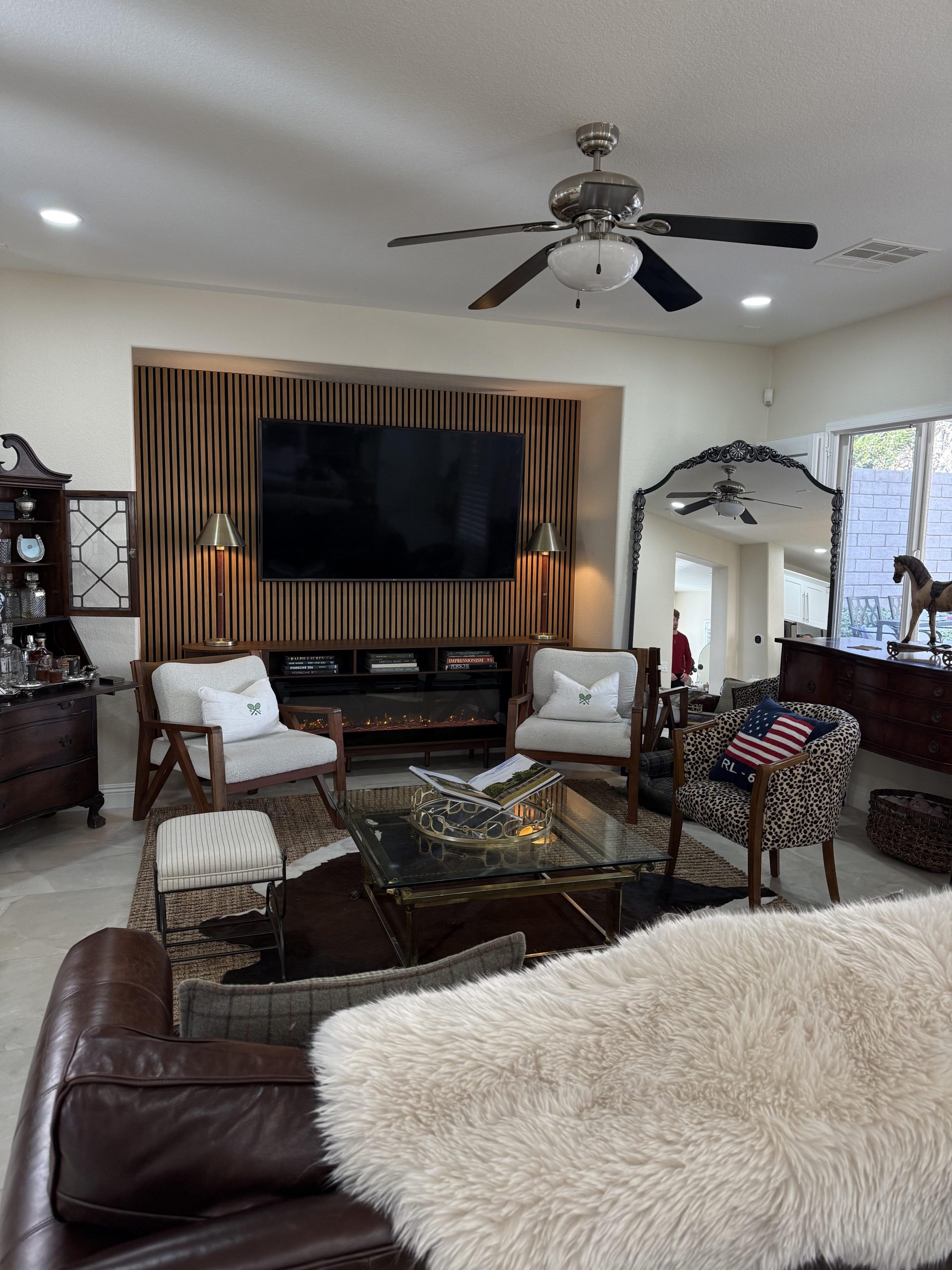 Decor for top of fireplace/tv console : r/interiordecorating