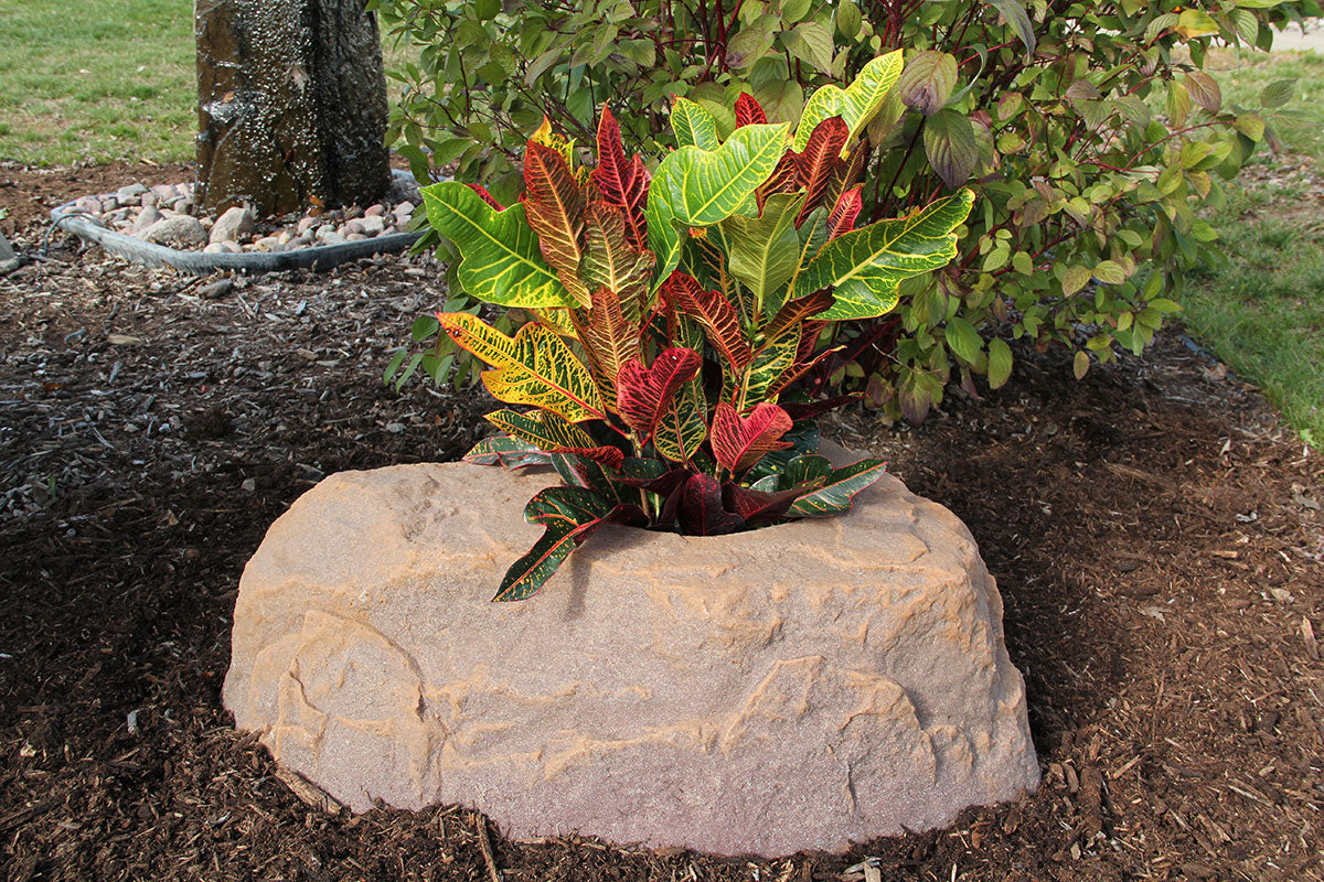 Dekorra Rock Planter