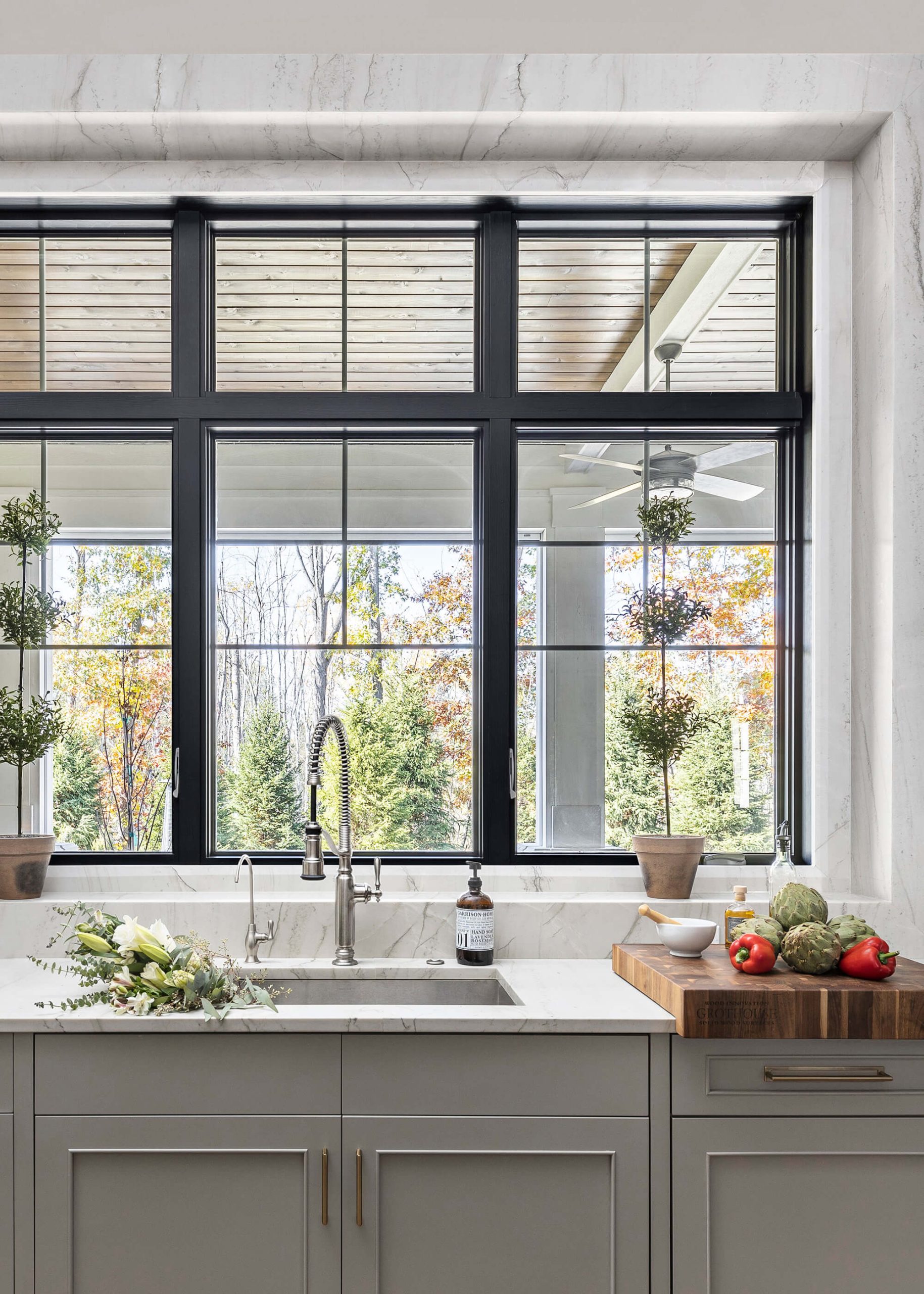 How to Design a Modern Farmhouse Style Kitchen: Design 101