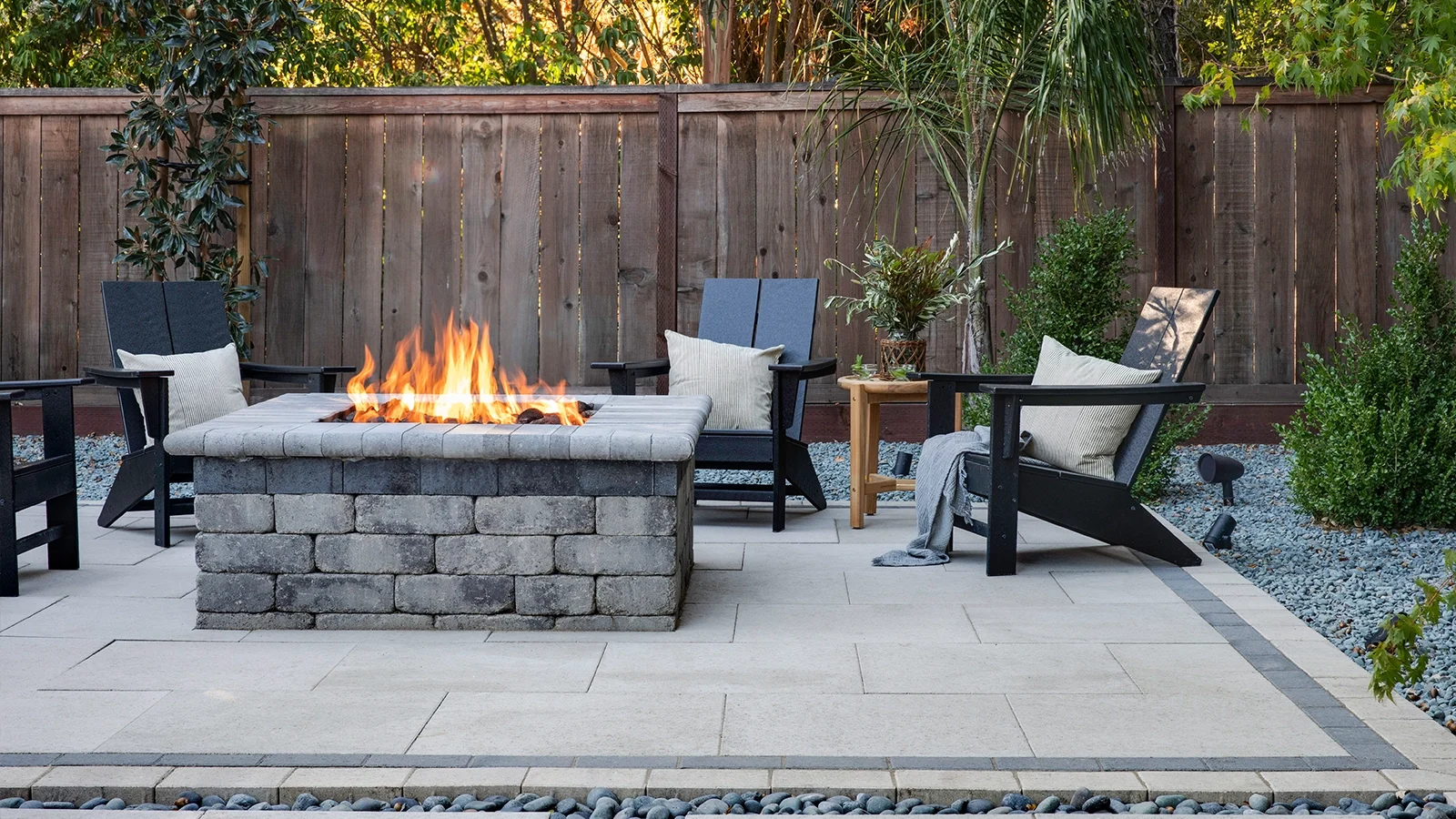 Outdoor Fire Pit Installation | System Pavers