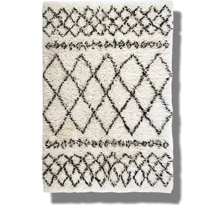 1001 Knots Black and White Diamonds S...