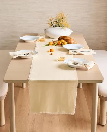 Quince European Linen Fringe Table Ru...