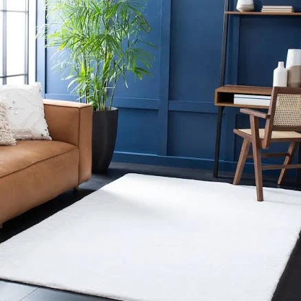 Safavieh Faux Sheep Skin Rug