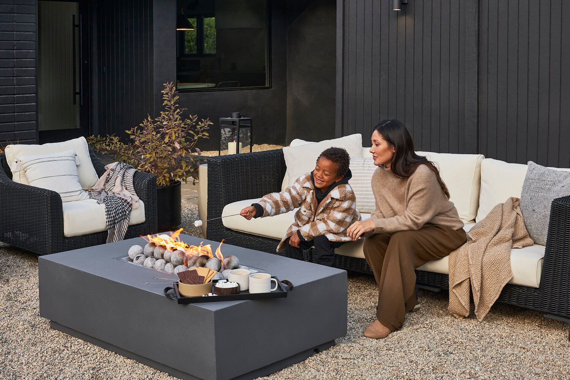 Small Backyard Fire Pit Ideas for Cozy Outdoor Spaces | Outer