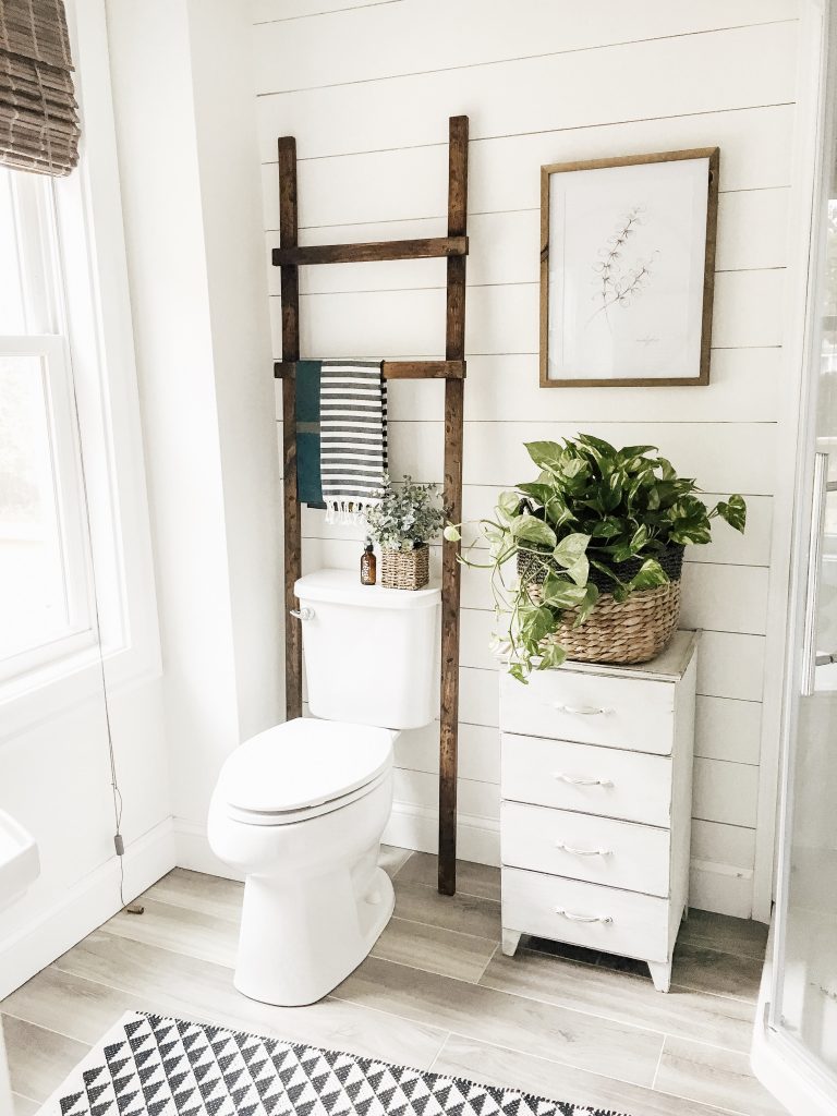 The Best Farmhouse Paint Colors - Micheala Diane Designs