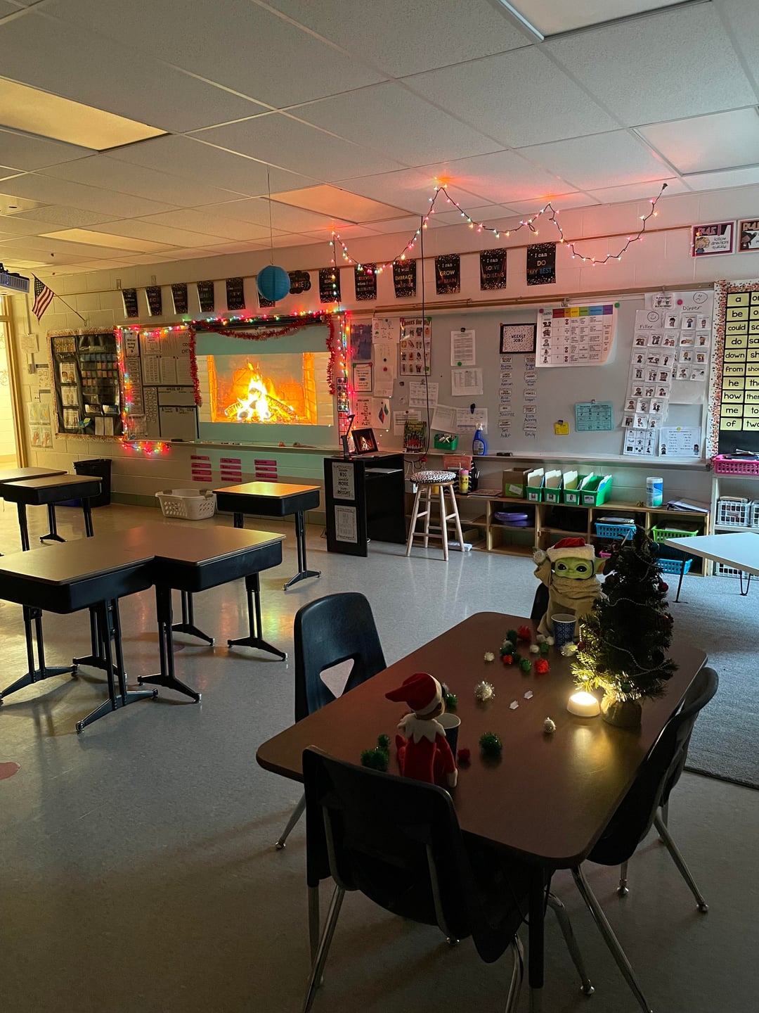 Yes, even my classroom can be cozy 😍 : r/CozyPlaces