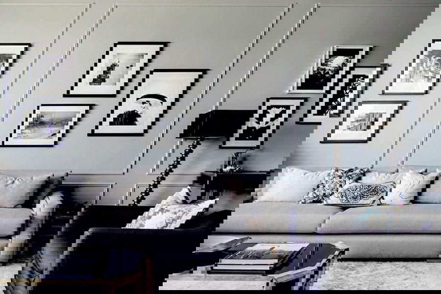 15 Greatest Gallery Wall Ideas to Tastefully Display Art - Decorilla Online Interior Design