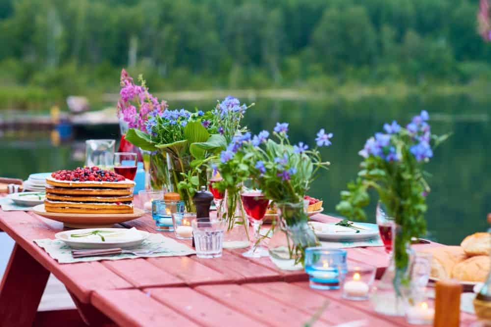 15 Summer Garden Party Ideas to Make Your Gatherings Swing * | Lisa's Notebook
