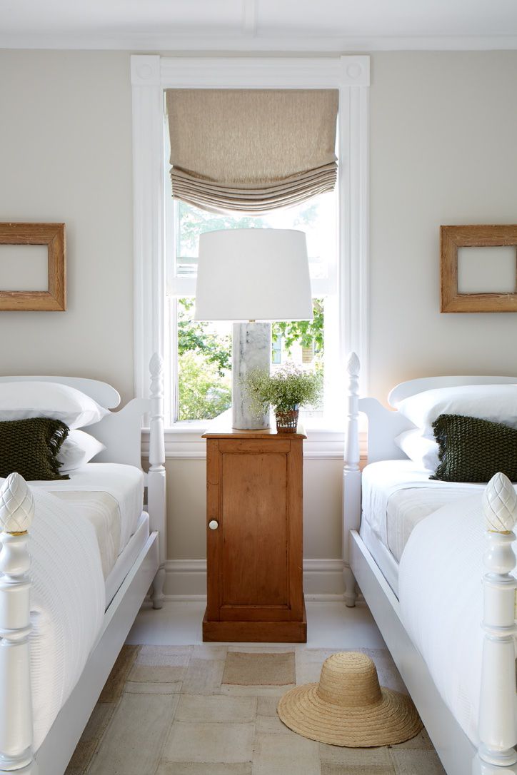 22 Layout and Design Ideas for Putting Two Beds in One Small Room