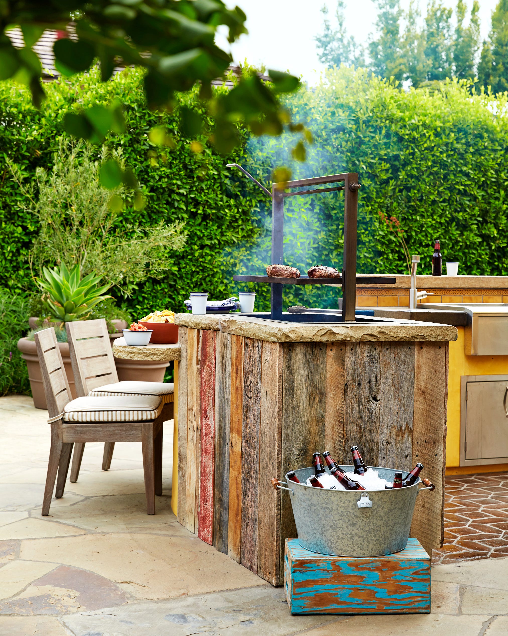 28 Best Outdoor Kitchen Ideas for Any Budget and Style