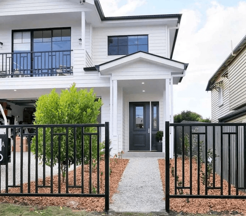 30 Front Yard Fence Ideas for a Modern Entrance