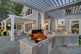 30 Stunning Outdoor Bar Ideas | HGTV