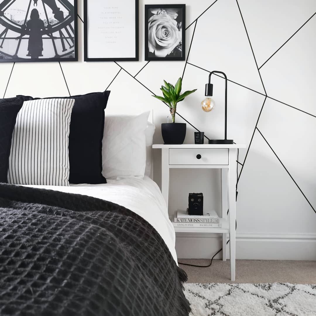 32 Timeless Black and White Bedroom Ideas You'll Want to Recreate