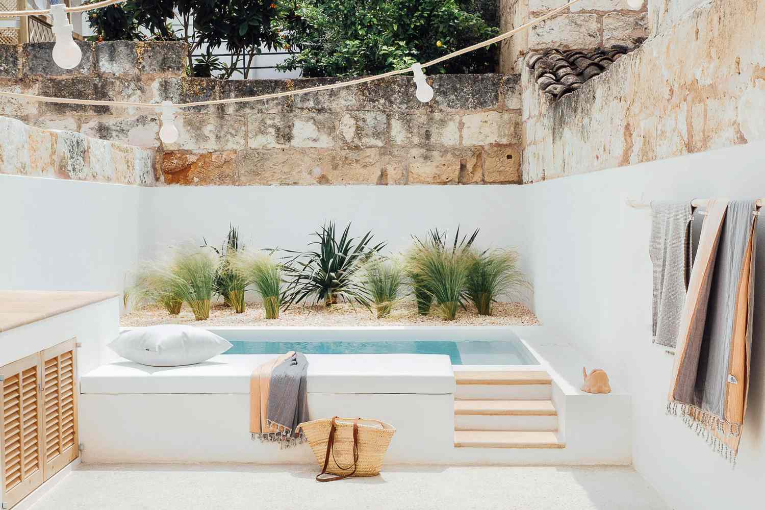 37 Plunge Pool Ideas for an Outdoor Oasis
