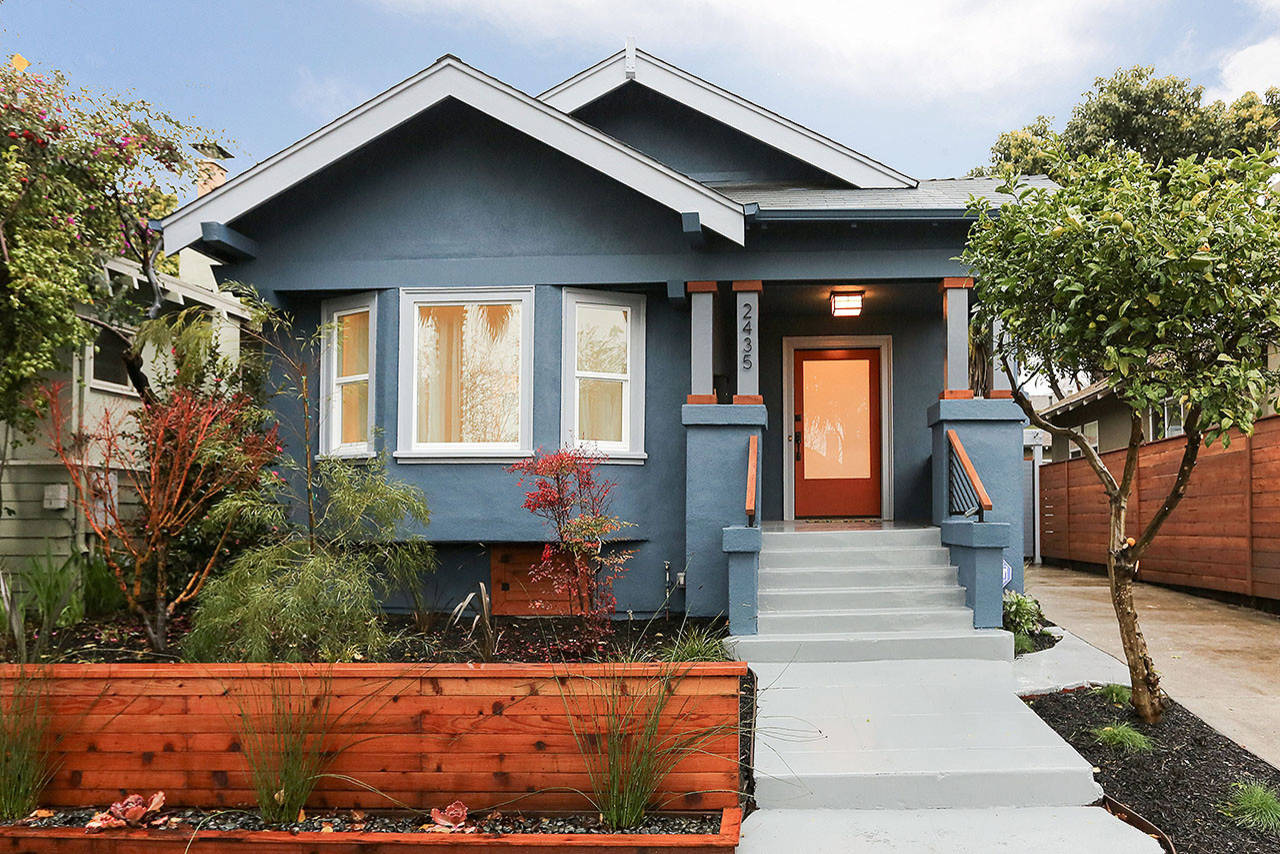 Bungalow Exterior - Photos & Ideas | Houzz