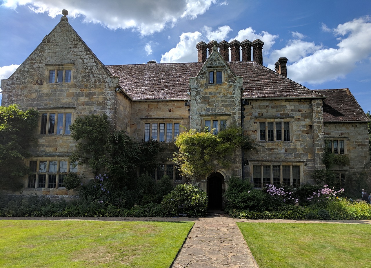 country house, nature, rudyard kipling, jacobean house, jacobean, summer, garden, cloud, england, sussex, batemans, cottage, english country house, chimneys, sky
