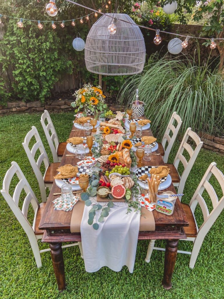 Easy Tips for a Stunning Outdoor Party -