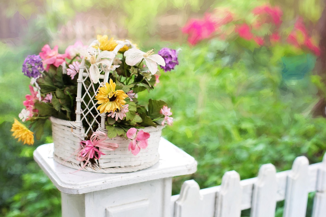 flower basket, flowers, blooms, blossoms, beautiful flowers, fence post, nature, fence, white picket fence, garden, basket, flower wallpaper, floral, spring, color, summer, flower background, colorful
