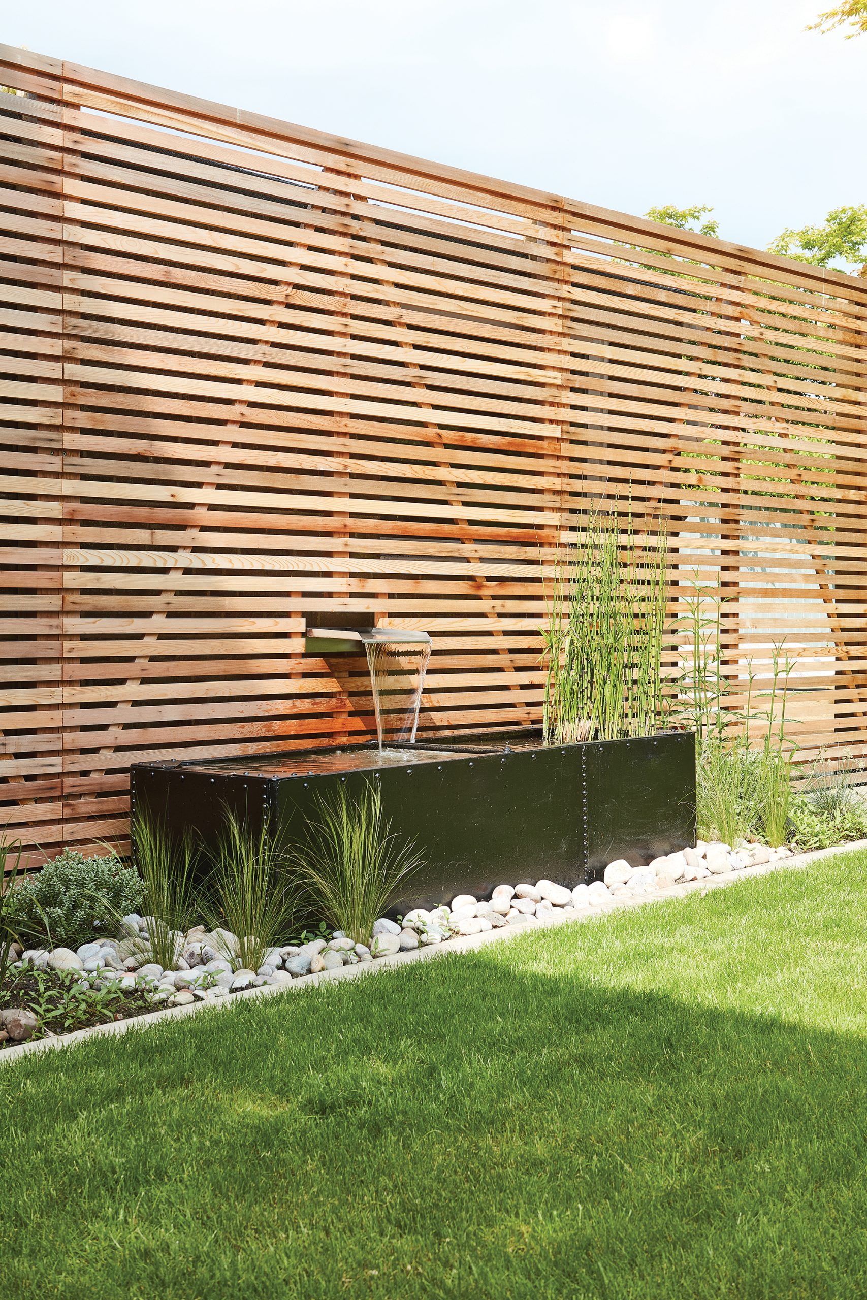Garden fence ideas: 23 ways to define your boundaries | Homes and Gardens