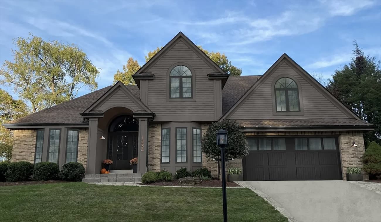 Hot Home Trend: Darker Home Exteriors