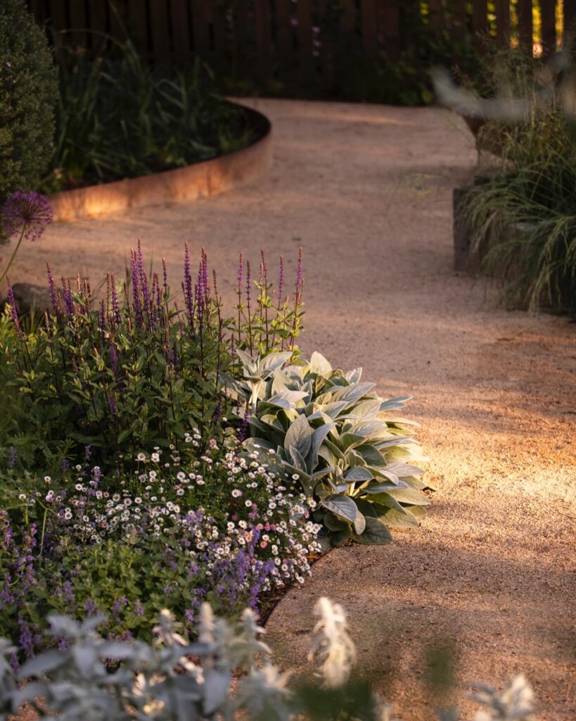 How to Design Charming Pathways for Your Cottage Garden - Newbury Home