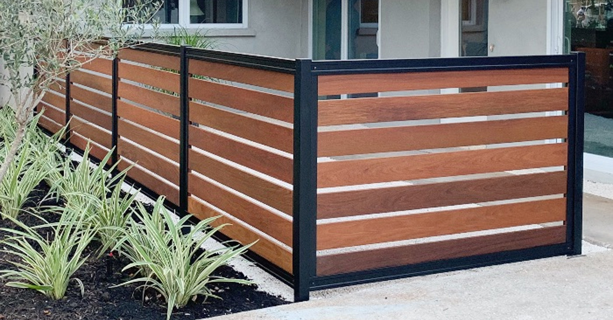 Modern Fence Design Ideas That Combine Clean Lines With Structural Strength - FenceTrac
