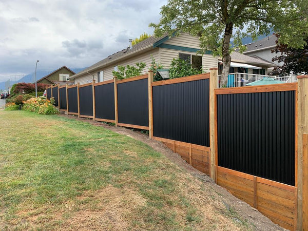 Modern Horizontal Fences | Stylish & Functional Horizontal Slat Panels
