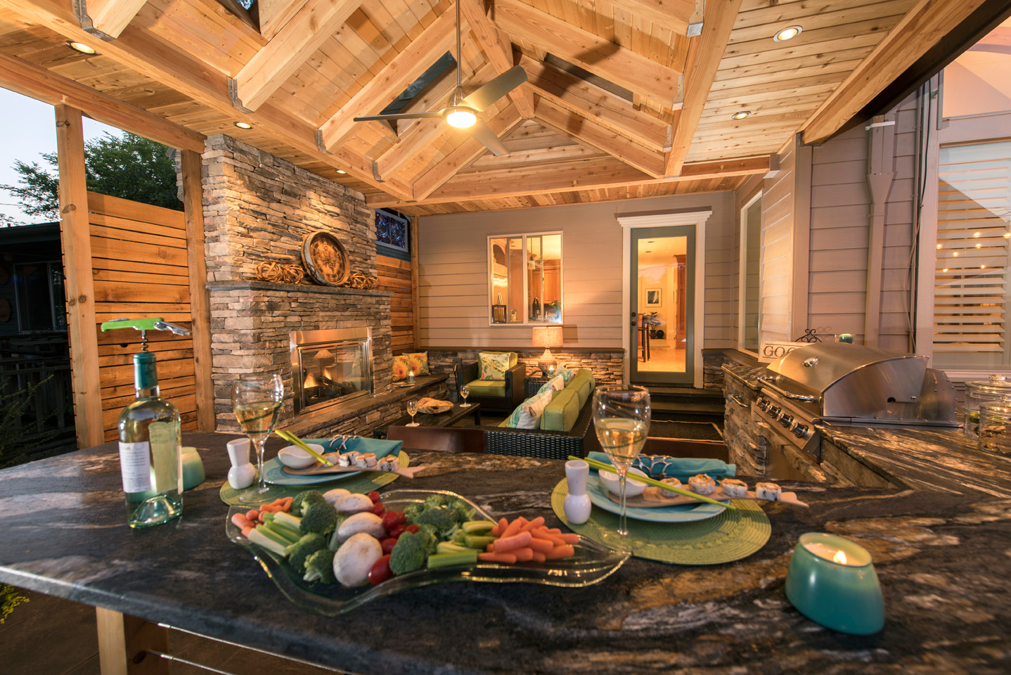 Outdoor Kitchen Bar - Premier Backyard Living